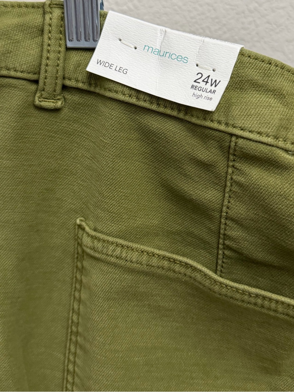 Maurices Women’s Plus Olive Utility Wide-Leg Pants NWT Retails $57 - Picture 3 of 5